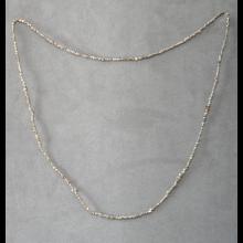 Collier de fouilles en perles fines